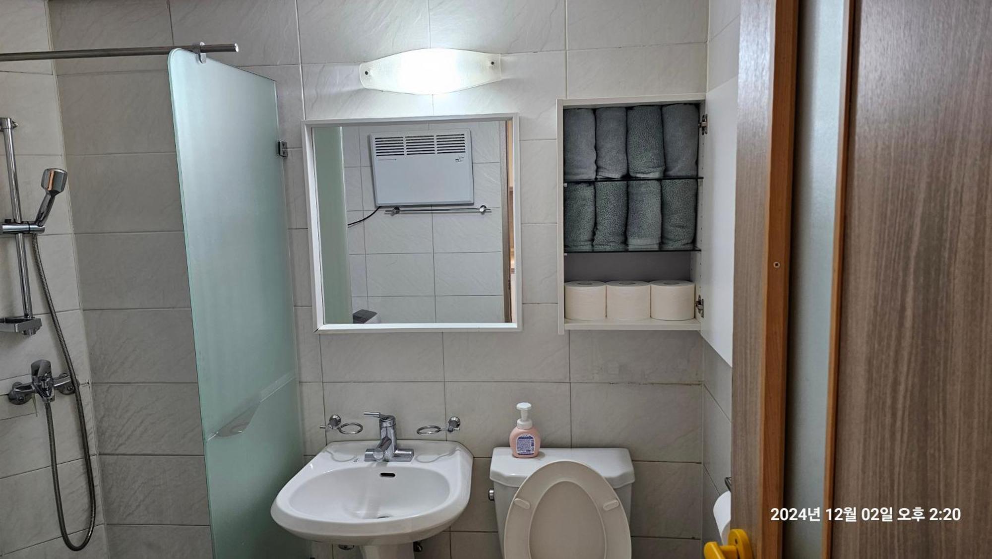 Hongdae Residence-2 1Min From Hongik Uni Station Exit #1 Seul Esterno foto