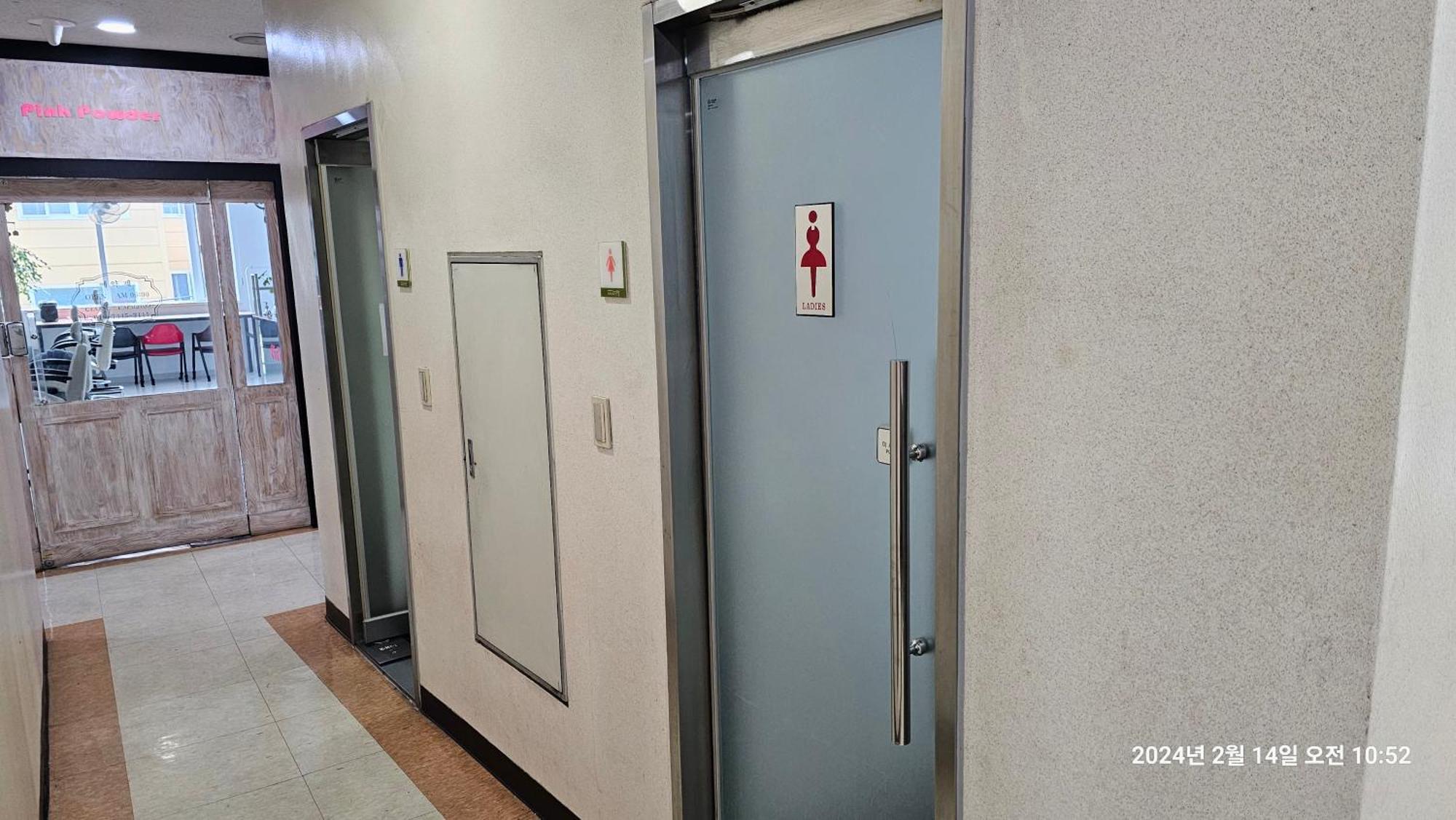 Hongdae Residence-2 1Min From Hongik Uni Station Exit #1 Seul Esterno foto